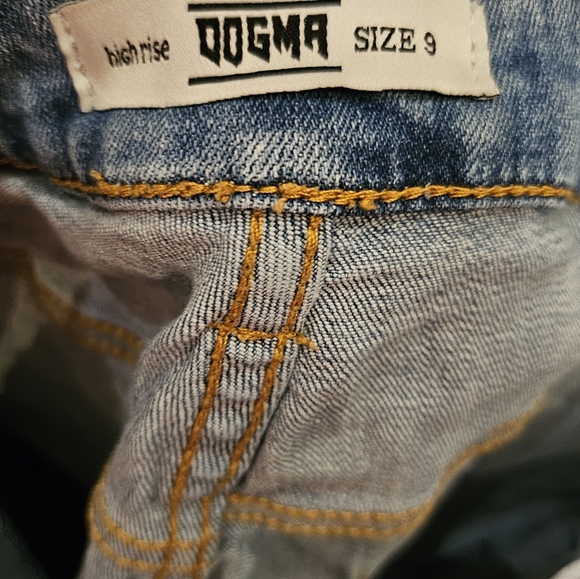 Dogma Jeans, high rise, Size 9 - Picture 4 of 4